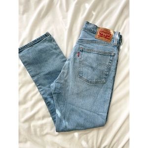 Levi’s 501 High Waisted Straight Leg Cropped Jean in Size 26x26